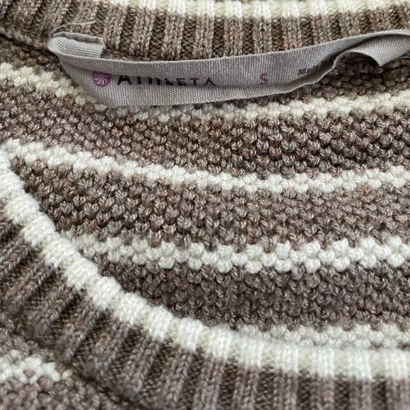 ATHLETA Kennewick Sweater Size Small - Picture 6 of 6